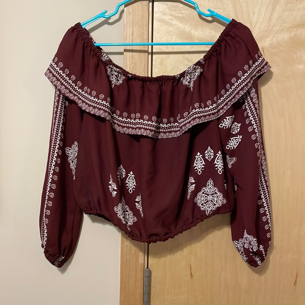 Off shoulder crop top